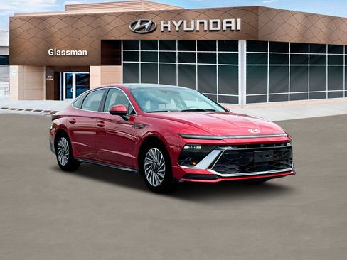 New 2025 Hyundai Sonata Limited image 11