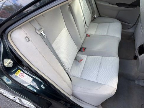 Used 2015 Toyota Camry LE FWD image 27