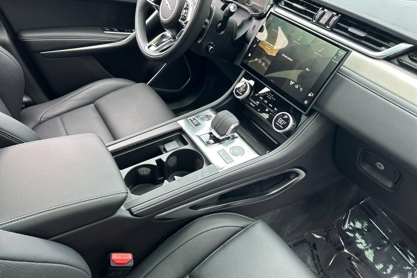New 2025 Jaguar F-PACE R-Dynamic S AWD/4WD image 28