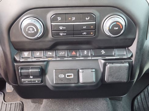 Used 2024 Chevrolet Silverado 2500 Custom w/ Custom Value Package AWD/4WD image 20
