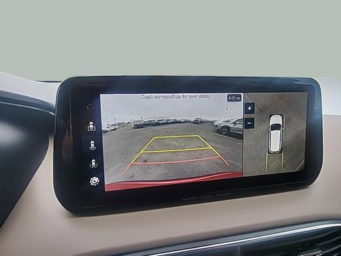 Used 2023 Hyundai Santa Fe SEL w/ Premium Package image 16