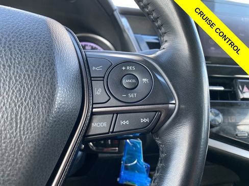 Used 2023 Toyota Camry SE FWD image 11