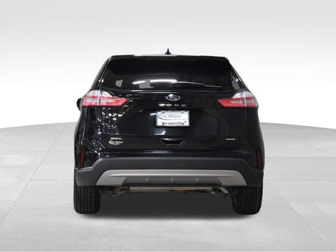 Used 2023 Ford Edge SEL image 8