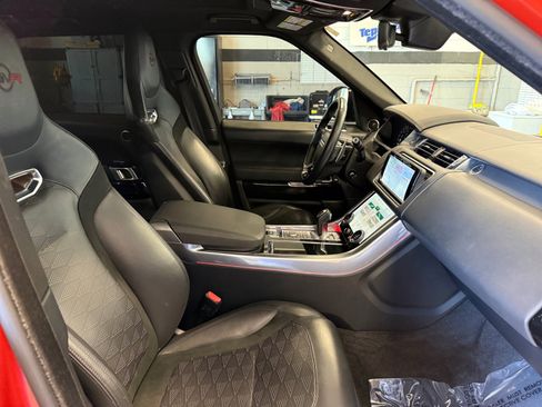 Used 2022 Land Rover Range Rover Sport SVR image 19
