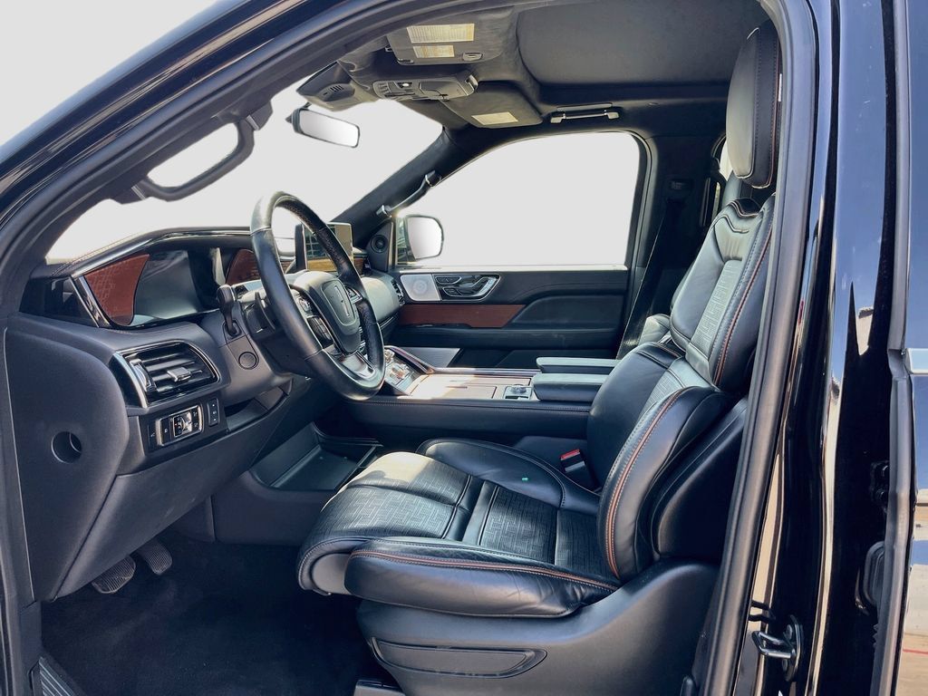 Used 2024 Lincoln Navigator L Black Label AWD/4WD image 22