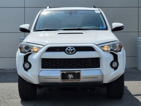 Used 2018 Toyota 4Runner TRD Off-Road Premium AWD/4WD image 7