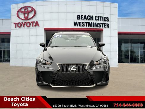 Used 2018 Lexus IS 350 image 4