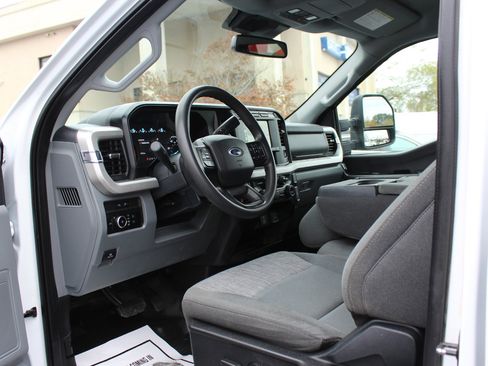Used 2023 Ford F350 XLT w/ FX4 Off-Road Package image 23