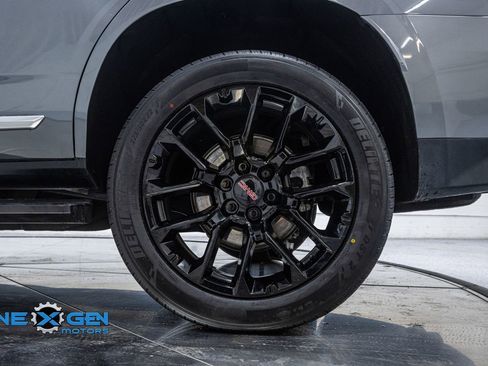 Used 2022 GMC Yukon Denali image 47