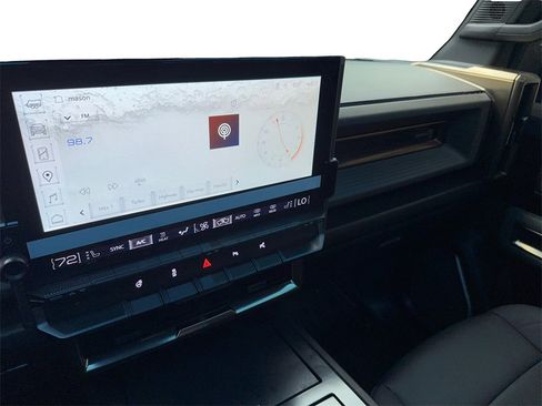 Used 2024 GMC Hummer EV 3X image 23