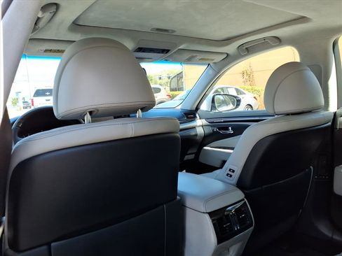 Used 2014 Lexus LS 460 w/ Comfort Package image 19