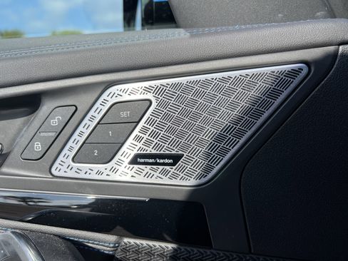 Used 2023 BMW X1 xDrive28i w/ Premium Package image 39