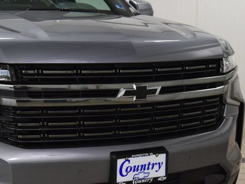 Used 2022 Chevrolet Tahoe RST w/ Sport Performance Package AWD/4WD image 11