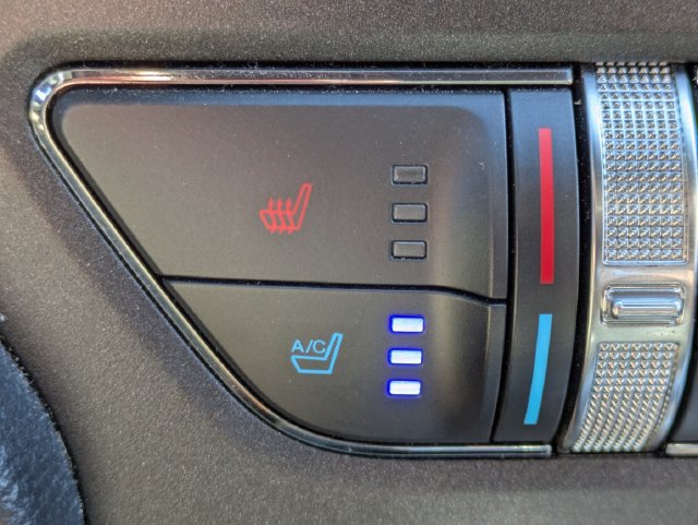 Used 2018 Ford Mustang Premium RWD image 22