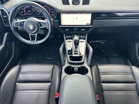 Used 2021 Porsche Cayenne AWD/4WD image 7