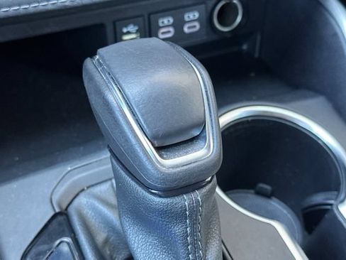Used 2023 Toyota Highlander XLE FWD image 34