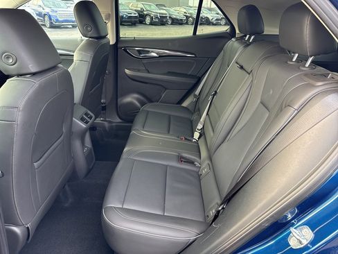 Used 2023 Buick Envision Essence image 11