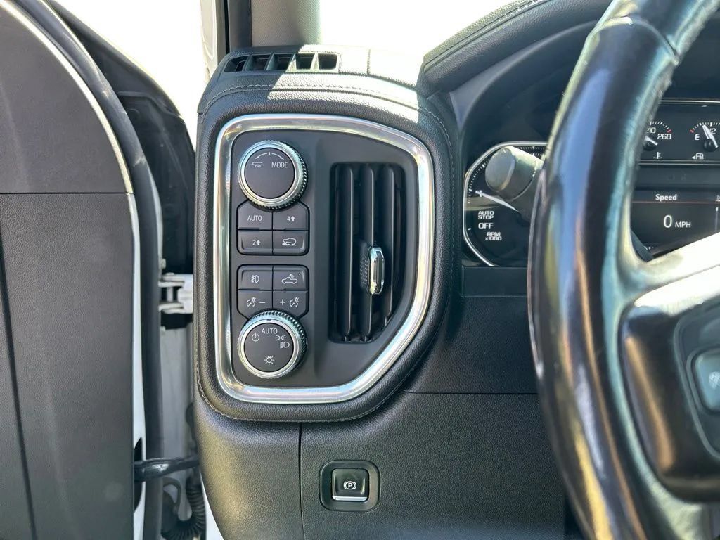 Used 2020 GMC Sierra 1500 Elevation w/ Elevation Value Package AWD/4WD image 13