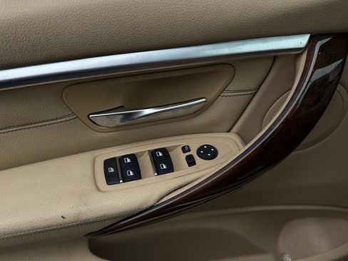 Used 2016 BMW 328i Sedan RWD image 11