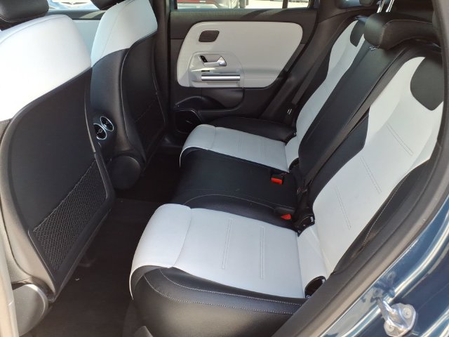 Used 2023 Mercedes-Benz GLA 45 AMG 4MATIC image 18