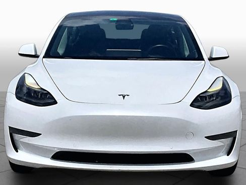 Used 2022 Tesla Model 3 Standard Range RWD image 3