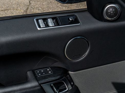 Used 2021 Land Rover Range Rover Sport SE image 21