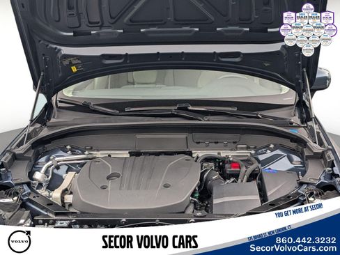 Certified 2023 Volvo XC60 B5 Plus w/ Climate Package AWD/4WD image 30