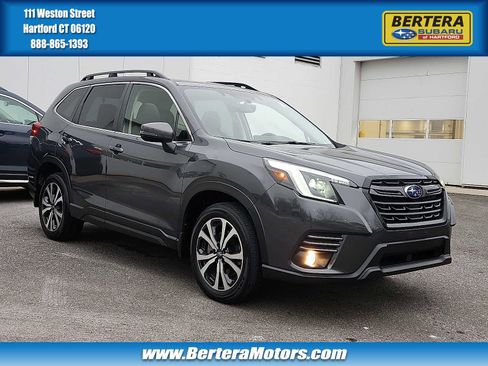Used 2022 Subaru Forester Limited image 1
