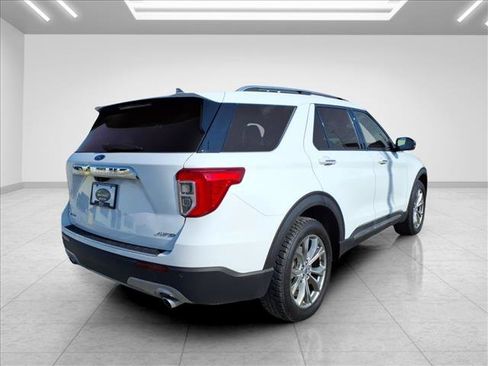 Used 2023 Ford Explorer Limited AWD/4WD image 10