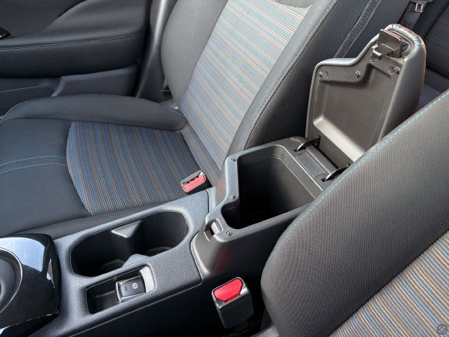 Certified 2025 Nissan Leaf SV Plus FWD image 28