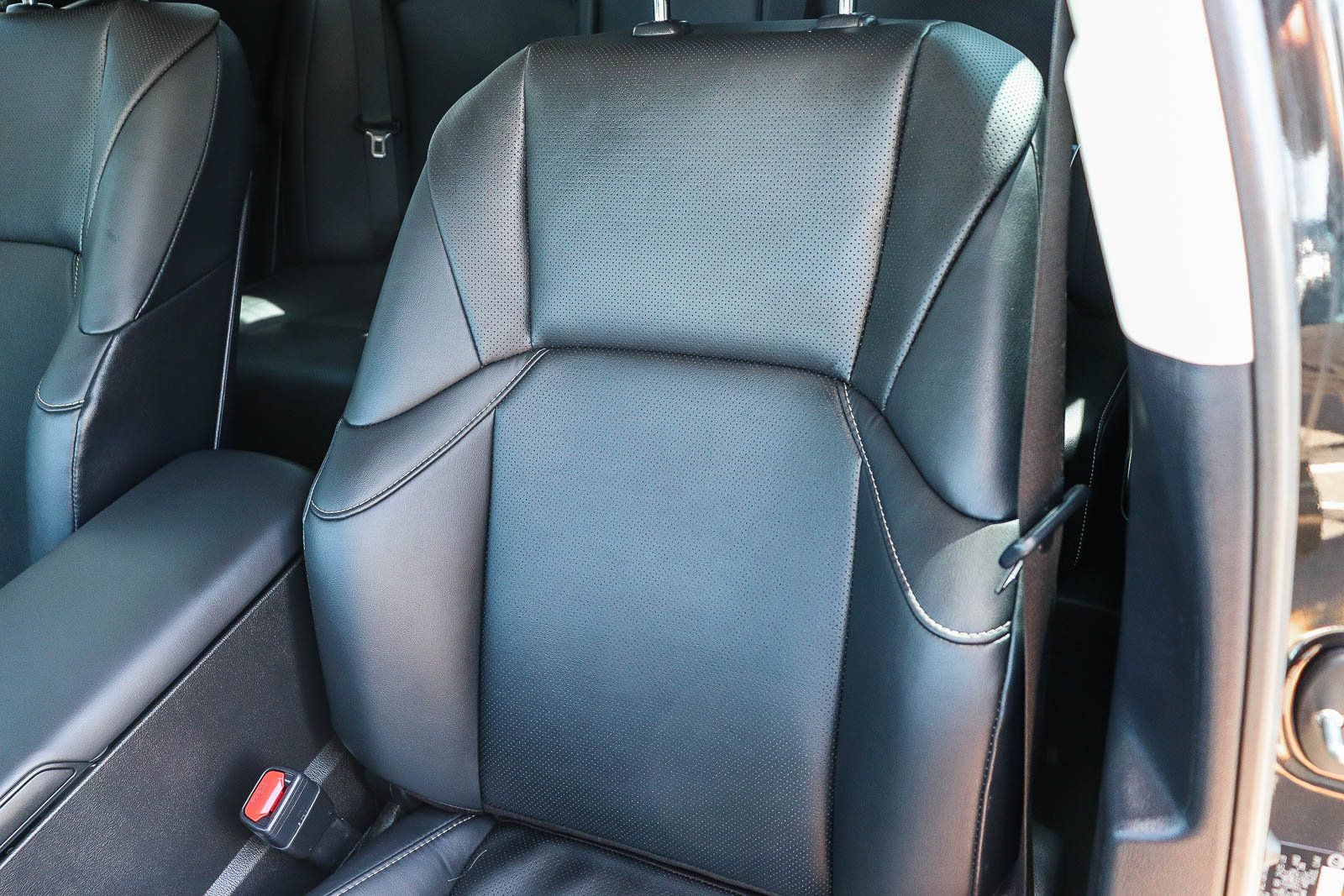 Certified 2024 Lexus ES 350 w/ Premium Package FWD image 31