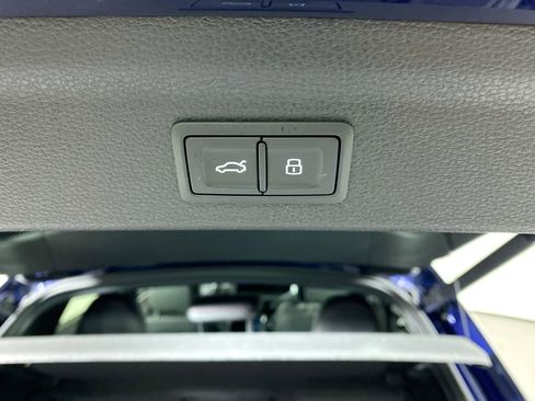 Certified 2025 Audi Q3 2.0T Premium Plus w/ Premium Plus Package image 10