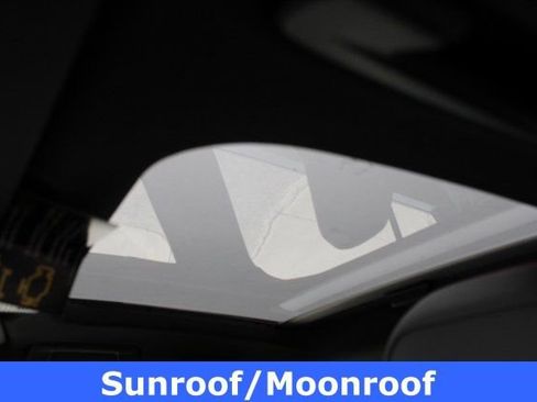 New 2026 Volkswagen GTI SE image 6