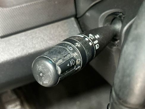 Used 2010 Dodge Journey SXT image 11