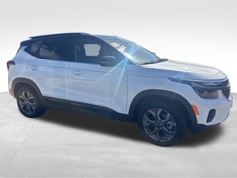 Certified 2024 Kia Seltos S image 12