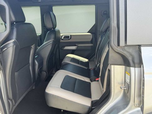 Used 2022 Ford Bronco Wildtrak AWD/4WD image 17