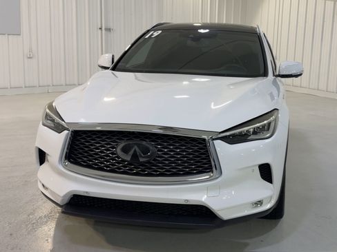 Used 2019 INFINITI QX50 Essential w/ Sensory Package FWD image 4