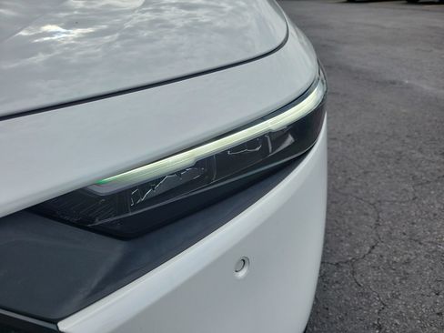 Used 2023 Honda Accord Touring image 10