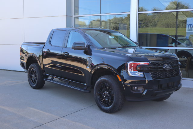 New 2026 Ford Ranger Lariat w/ Black Appearance Package AWD/4WD image 7