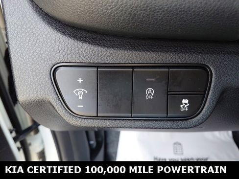 Used 2025 Kia Seltos S image 19