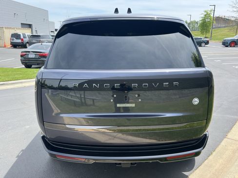 Certified 2023 Land Rover Range Rover SV AWD/4WD image 6