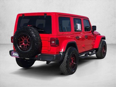 Used 2024 Jeep Wrangler Unlimited Sahara w/ Technology Group AWD/4WD image 5