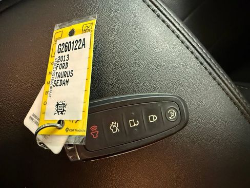Used 2013 Ford Taurus Limited FWD image 41