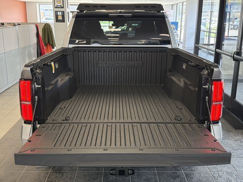 New 2025 Toyota Tacoma SR5 AWD/4WD image 29