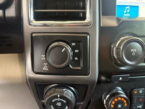 Used 2016 Ford F150 XLT w/ Equipment Group 302A Luxury AWD/4WD image 23