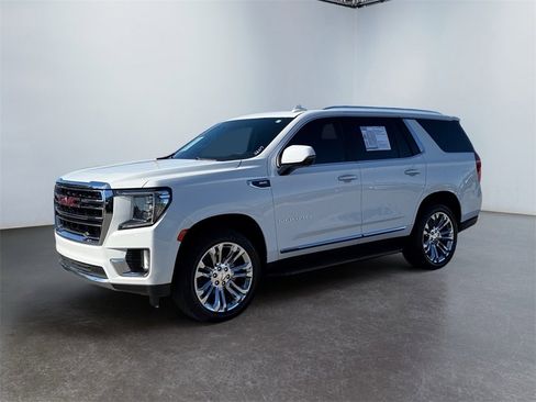 Used 2022 GMC Yukon SLT w/ SLT Premium Package image 7