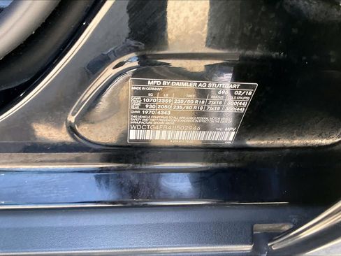 Used 2018 Mercedes-Benz GLA 250 w/ Premium Package image 36