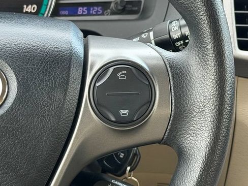 Used 2013 Toyota Venza LE FWD image 27
