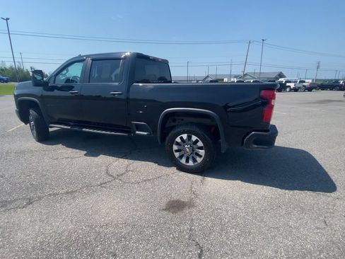 Used 2024 Chevrolet Silverado 2500 Custom w/ Custom Value Package AWD/4WD image 6