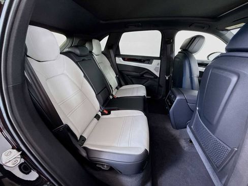 New 2026 Porsche Cayenne S image 20